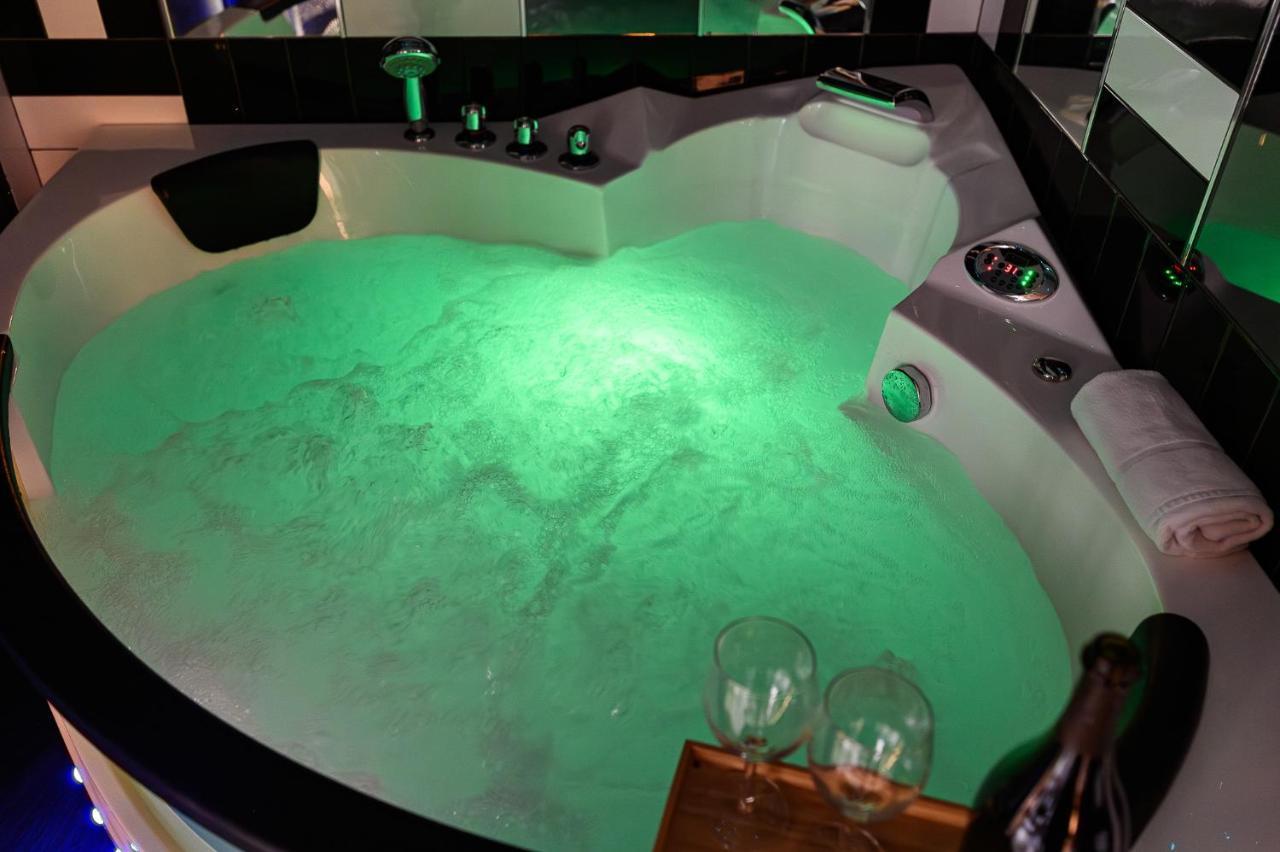 Apartament Stylish With Jacuzzi By Ndp Rent Rzym Zewnętrze zdjęcie