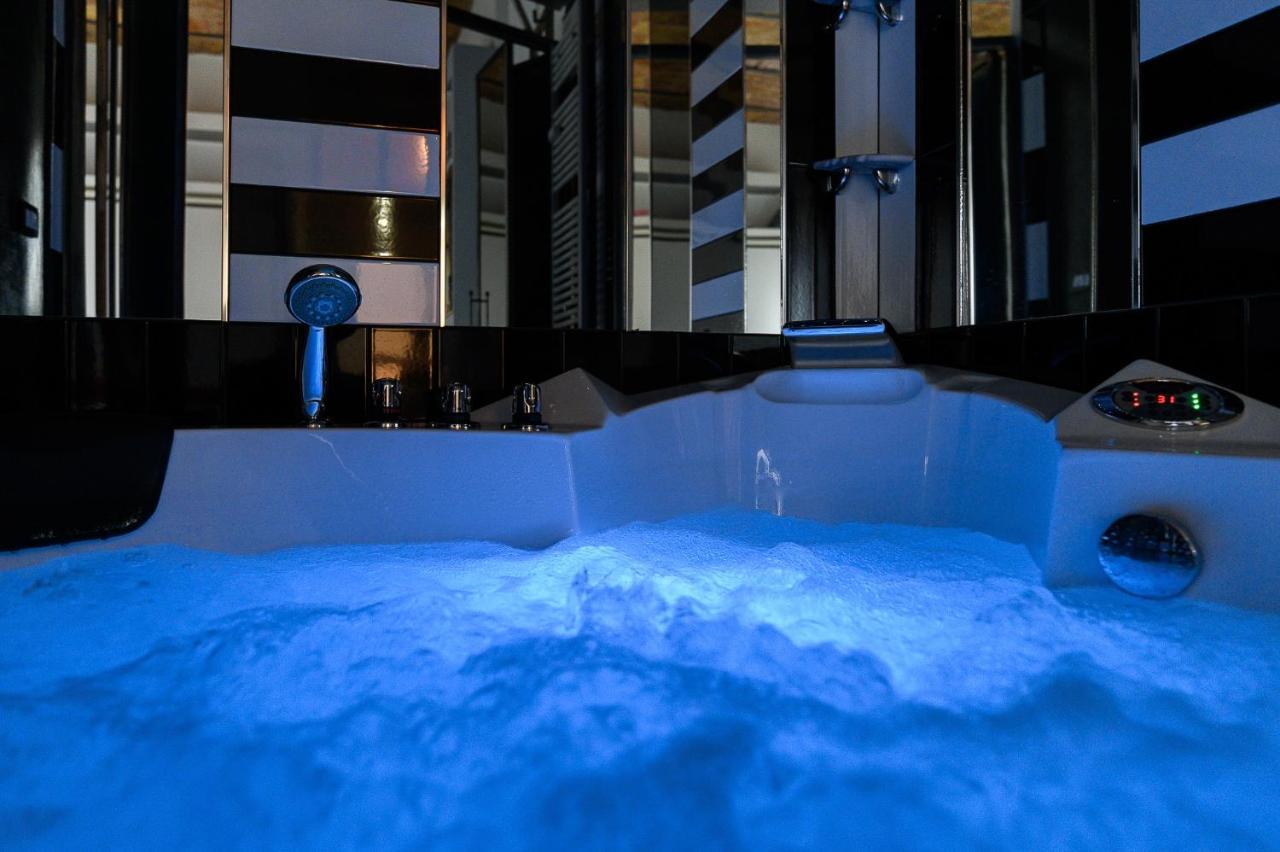 Apartament Stylish With Jacuzzi By Ndp Rent Rzym Zewnętrze zdjęcie